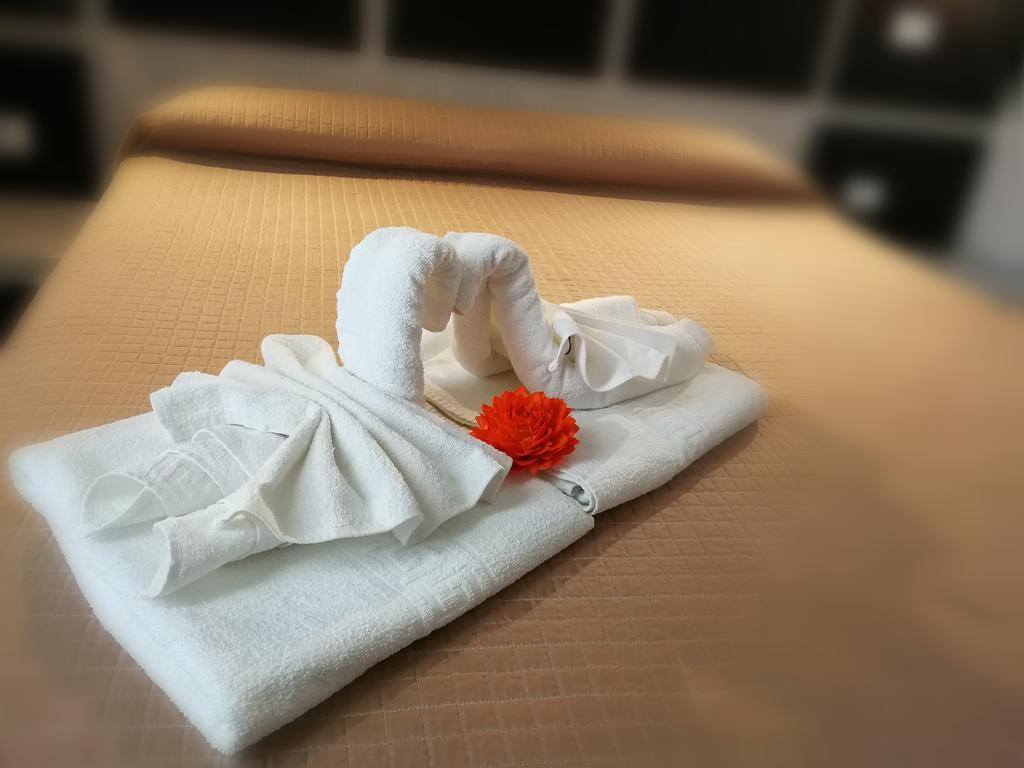 B&B Il Sole Кастеллуццо Экстерьер фото